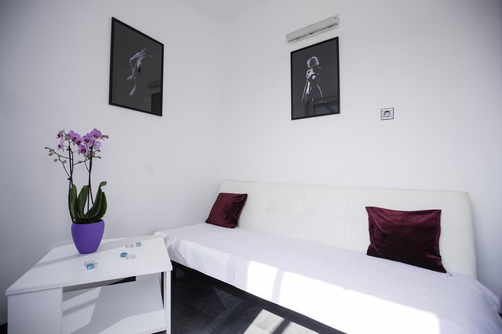 Four Towers Apartments Rab Town Exterior foto